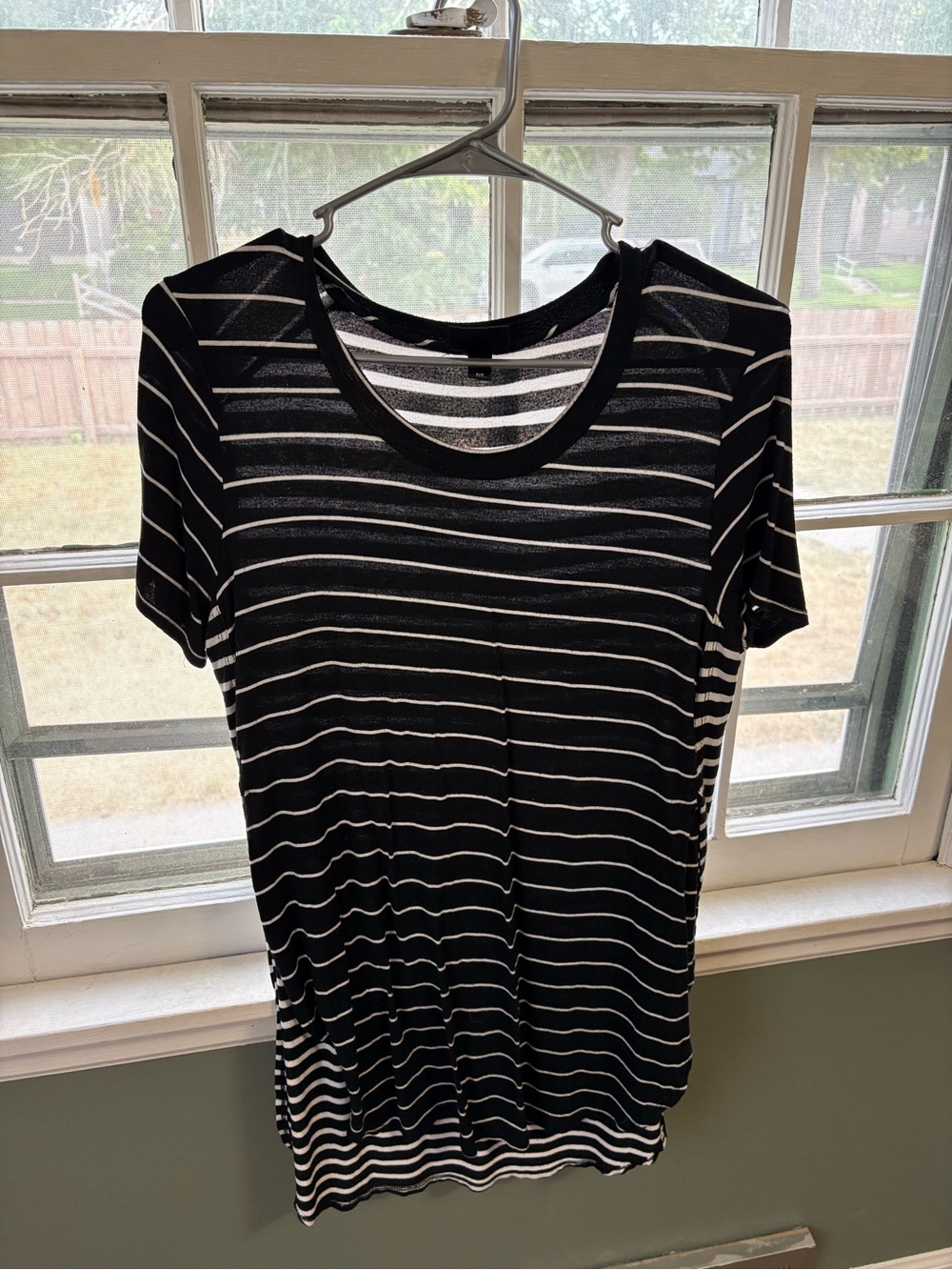 Mossimo Supply Co. Black and White Striped Short Sleeve Tee